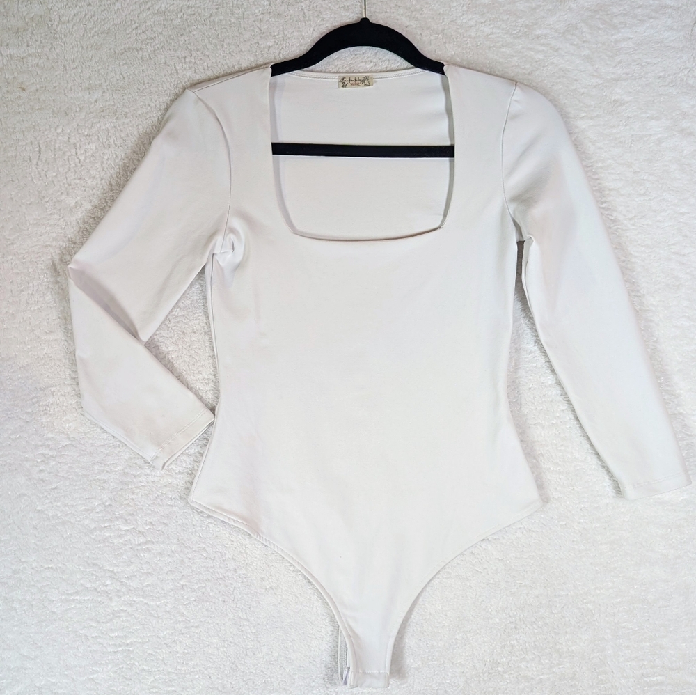 527-Free People White Square Neck Long Sleeve‎ Bodysuit